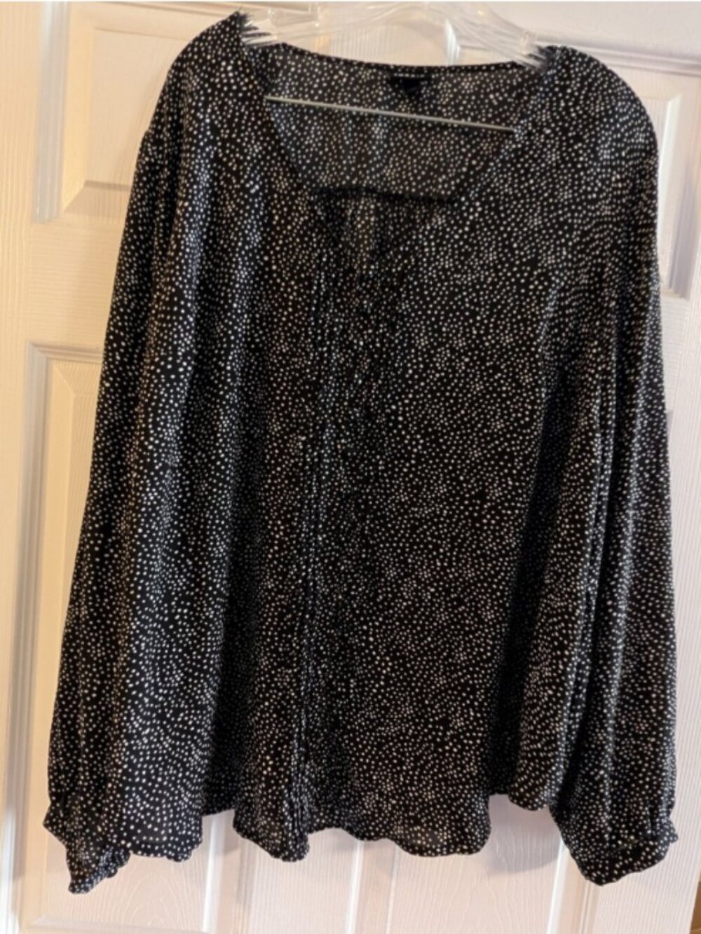 Torrid Georgette Pintuck Button-Front Blouse - Black & White Polka Dot - 2X